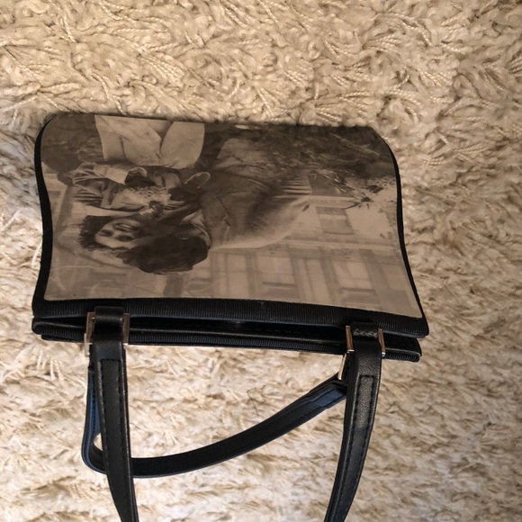 Purse - Picture 2 of 3